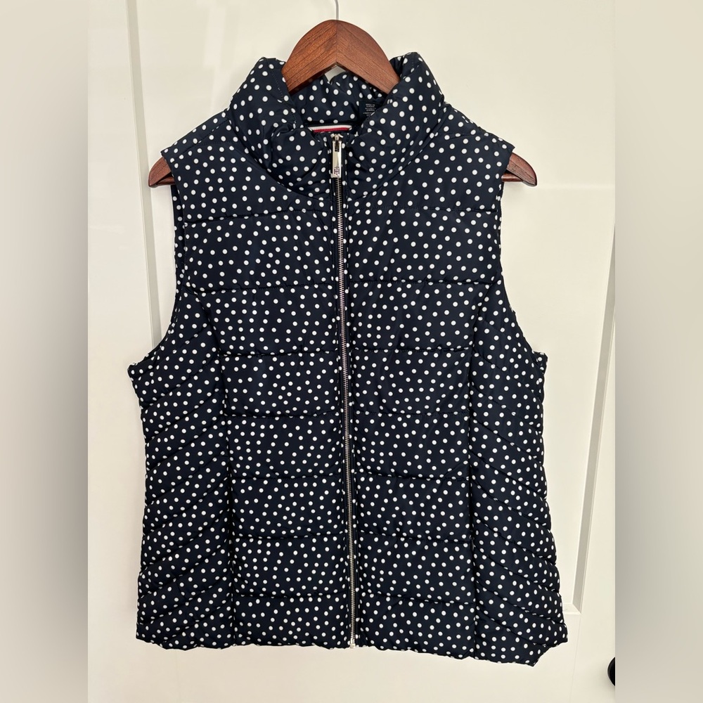 NEW WOMENS TOMMY HILFIGER NAVY BLUE AND WHITE POLKA DOT PUFFER VEST SZ L - Picture 2 of 15